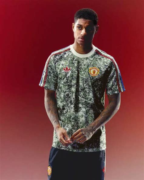 stone roses man u kit